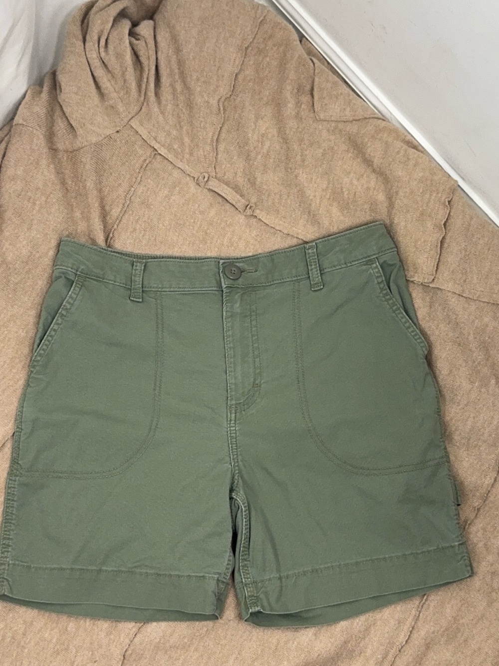 Lee Heritage High Rise Green Dungaree Shorts Size 6